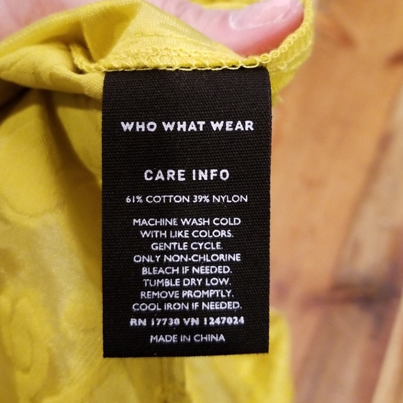 Cutie who what wear yellow top - Picture 6 of 6